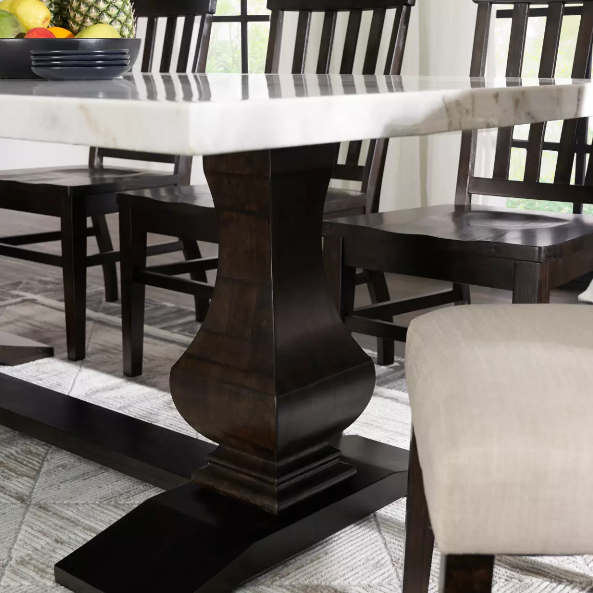 Carlisle Dining Room Detail Image 1