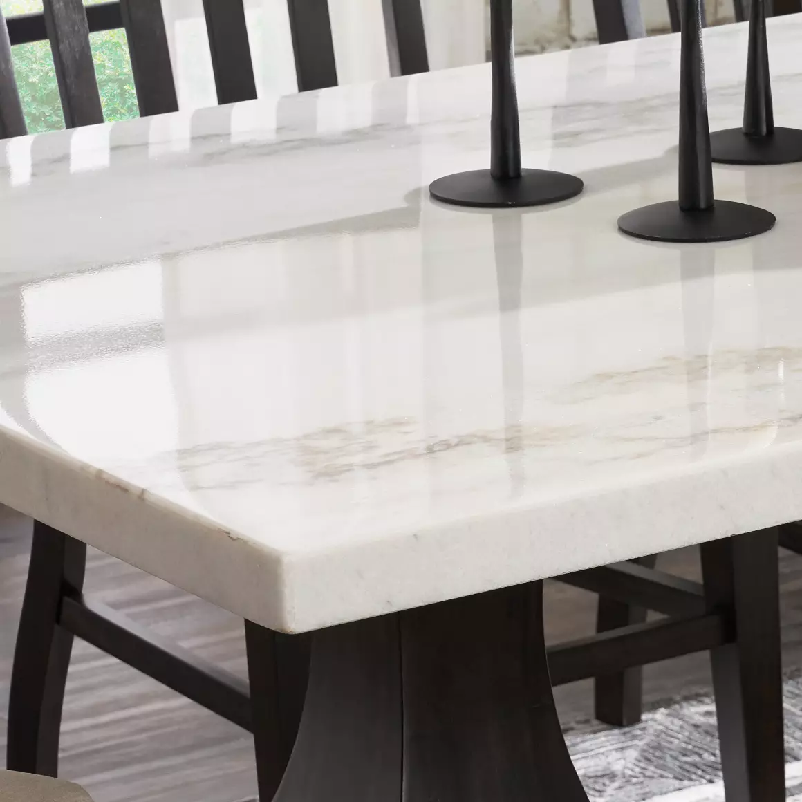 Carlisle Dining Room Detail Image 2